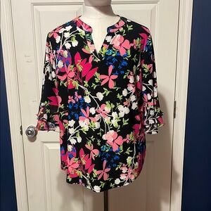 Kasper Pink and White Floral Bell Sleeve Tunic